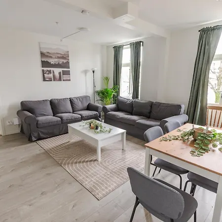 Διαμέρισμα 7 Soverom I Hjertet Av