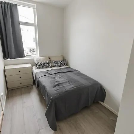 아파트 7 Soverom I Hjertet Av