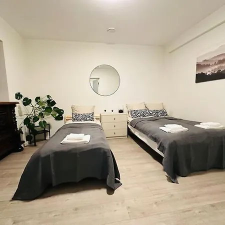 아파트 7 Soverom I Hjertet Av *