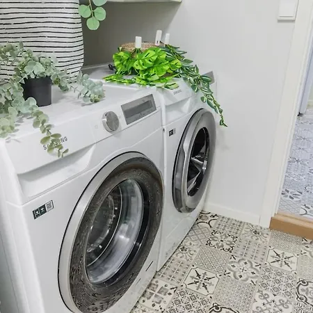 شقة 7 Soverom I Hjertet Av برغن